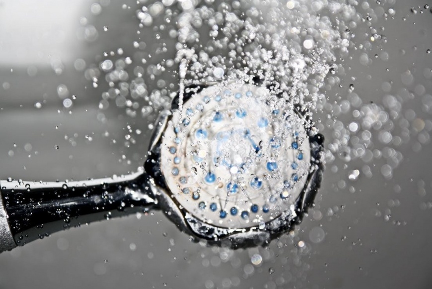 shower head water.f5de9e37721d5a77e0115bd01334249a.ea3b4df0368b59c623fb665735c8c72f